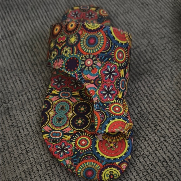 Colorful Patterned Sandals - Picture 3 of 3